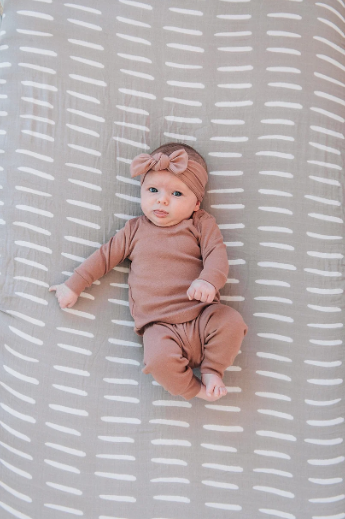 Crib Sheet - Grey Dash